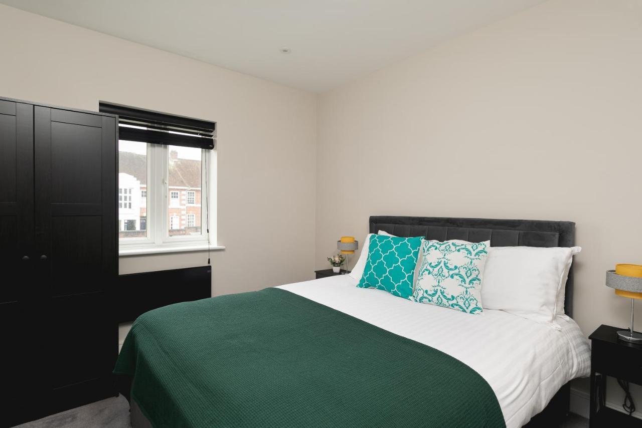 Skyvillion - Cozy Large 4 & 1 Bed Apartments In London Enfield, Mins To Tube Station, Free Wi-Fi Eksteriør bilde