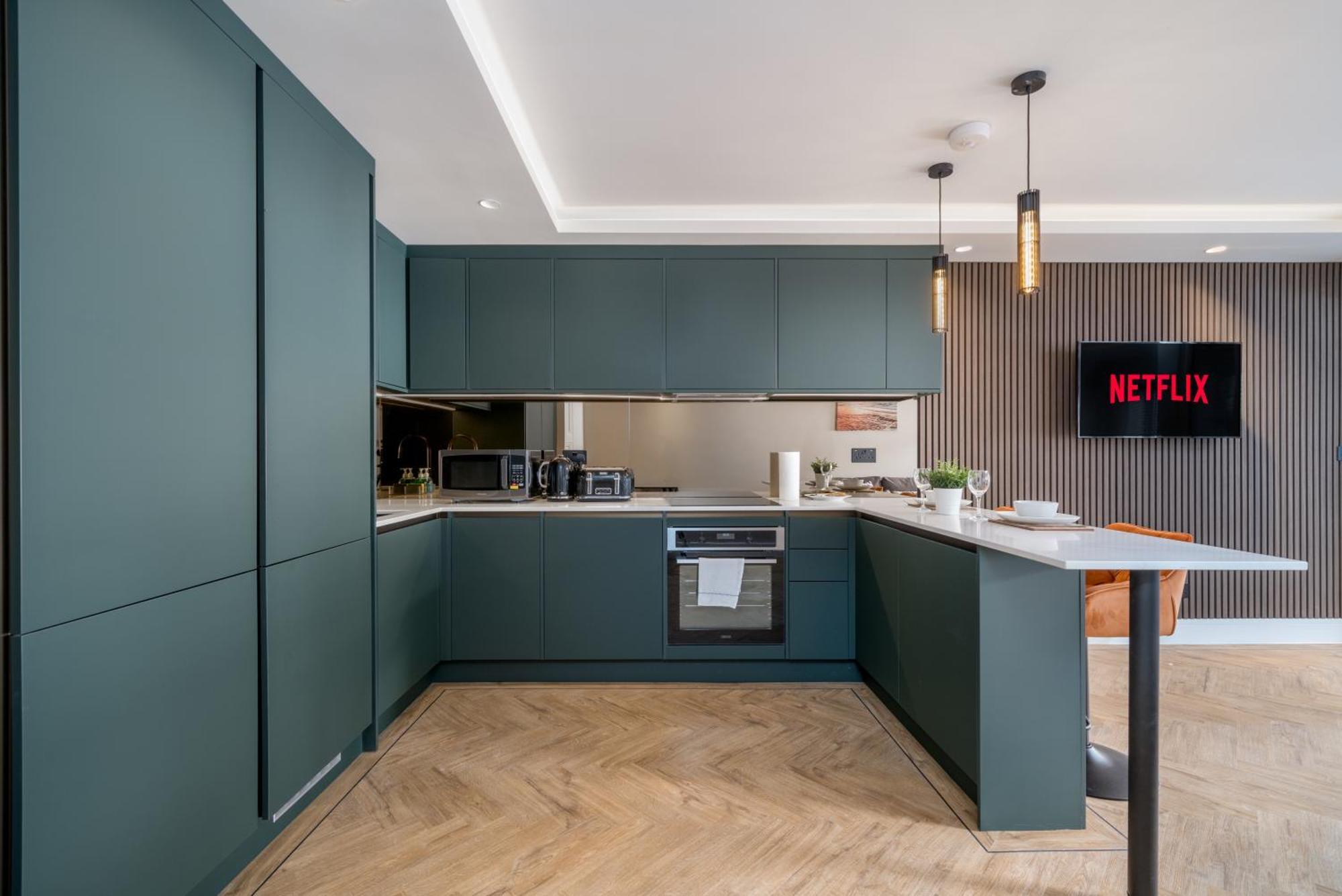Skyvillion - Cozy Large 4 & 1 Bed Apartments In London Enfield, Mins To Tube Station, Free Wi-Fi Eksteriør bilde