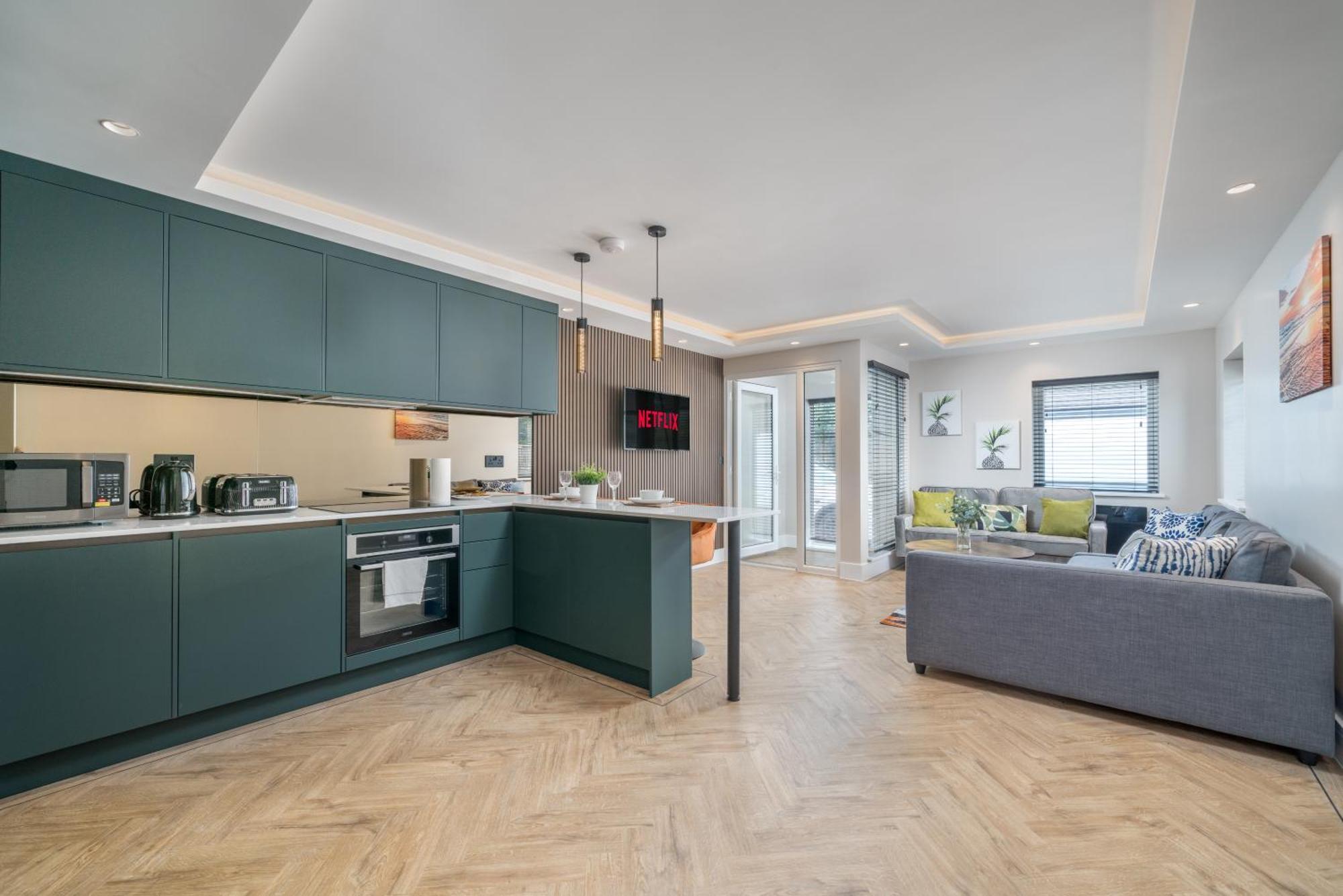 Skyvillion - Cozy Large 4 & 1 Bed Apartments In London Enfield, Mins To Tube Station, Free Wi-Fi Eksteriør bilde